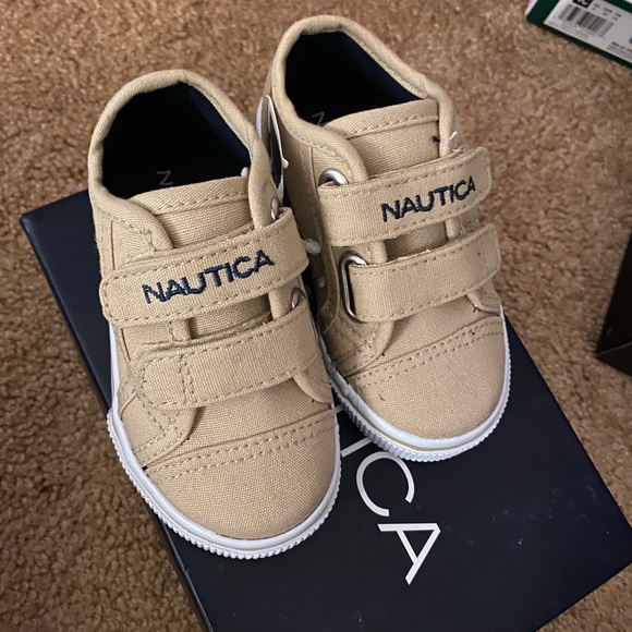 Infant Nautica shoes - Picture 1 of 3
